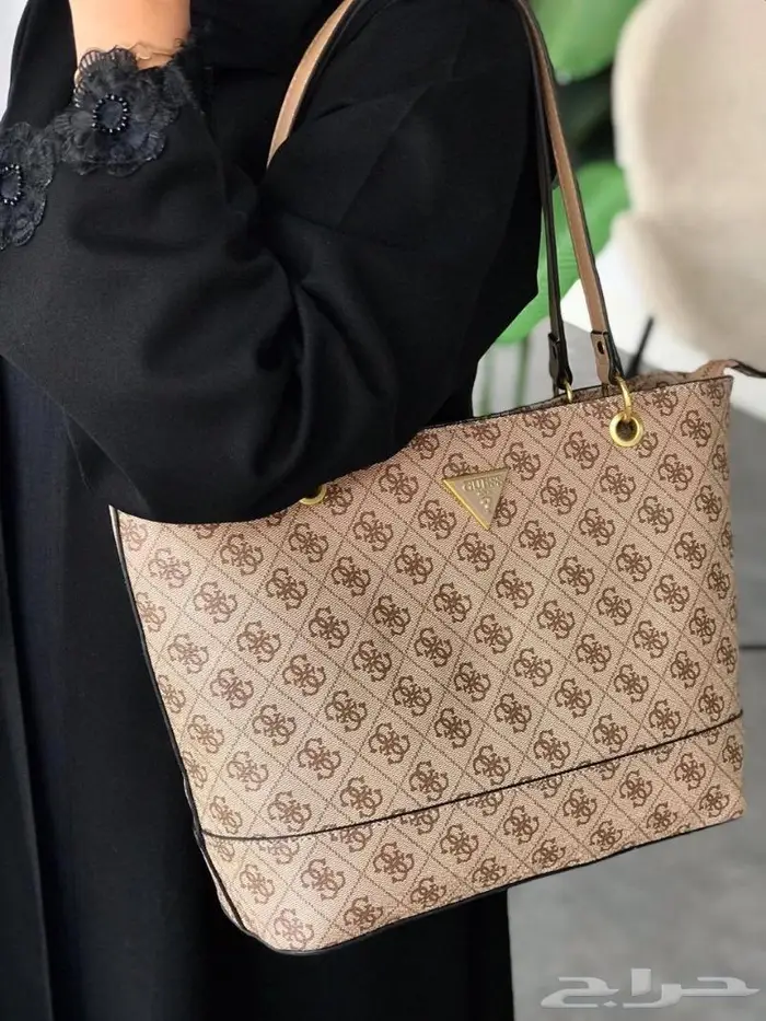 اكبر مجموعة شنط ماركة قيس جيس العالمية نفس اصلي درجة عاليه 33