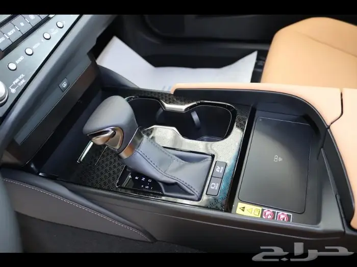 لكزس ES300H AH هايبرد سعودي 2025 1