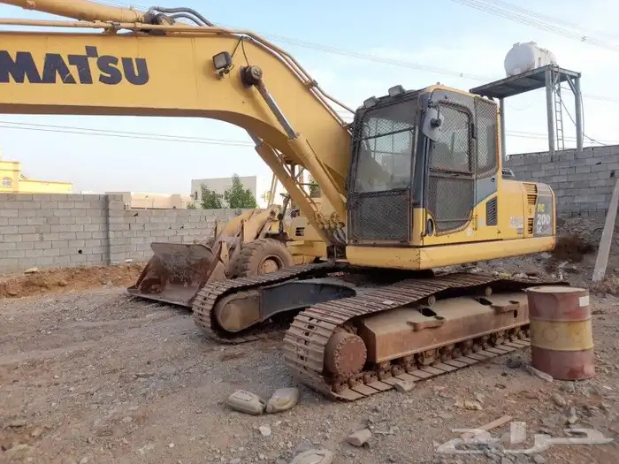 بوكلين لهدم وتكسير البيوت القديمه والحفريات 0