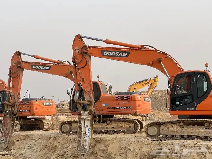 بكلينات حديثه للايجار اليومي والشهري والقطوعه وبالمتر 3