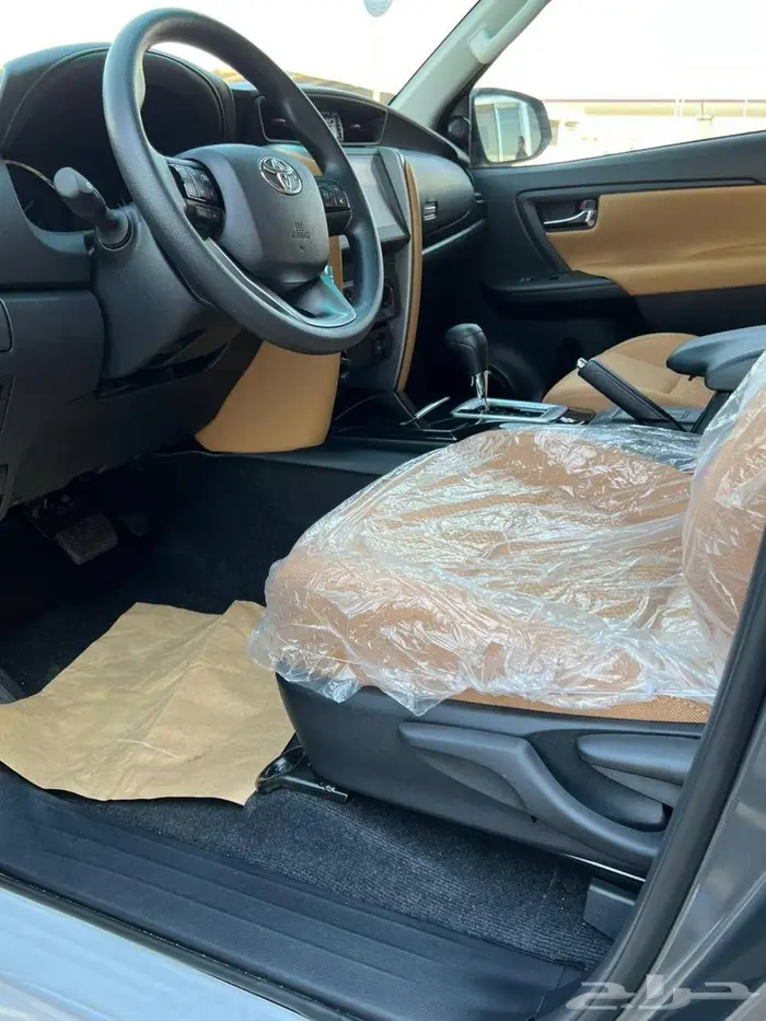 تويوتا فورشنر GX2 بنزين 4x4 موديل 2024 15