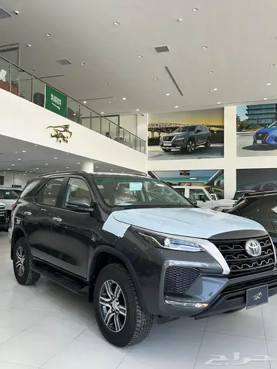 تويوتا فورشنر GX2 بنزين 4x4 موديل 2024 0