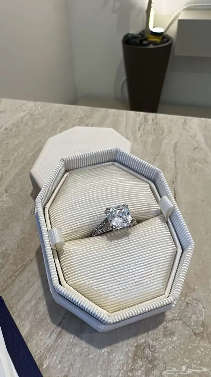 ساعه نسائيه سوارفسكي. خاتم سوارفسكي 2