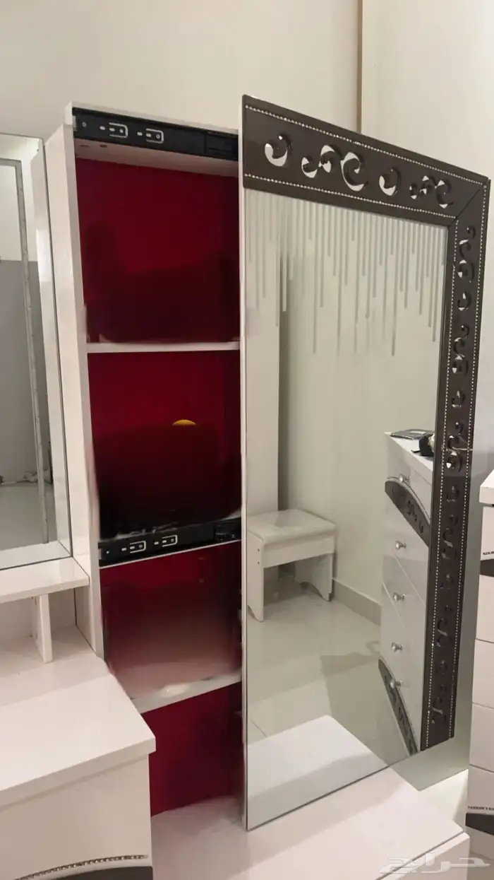 تسريحة   طاولة 4
