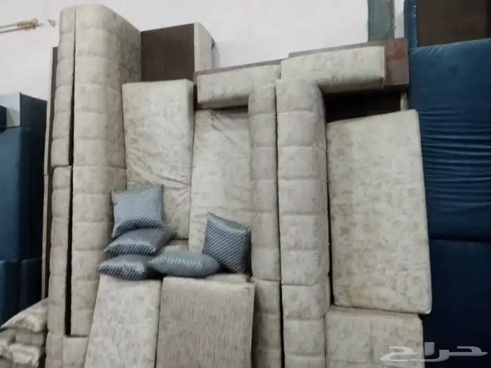 محل مفروشات 38