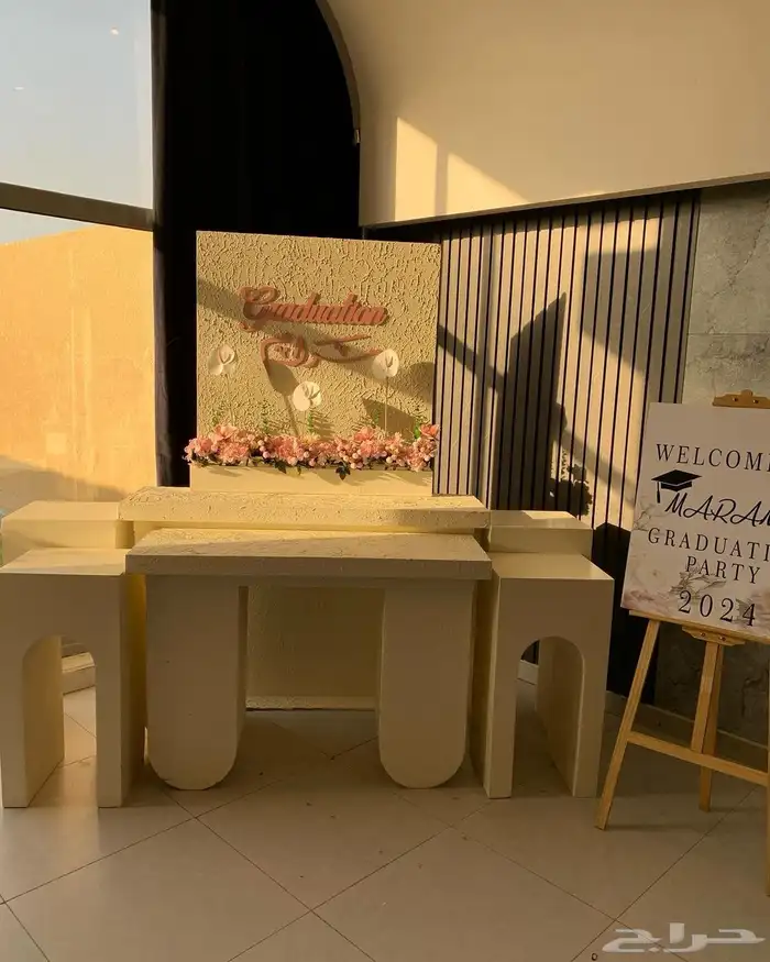 طاولة استقبال كوش طاولات طعام مداخل ممرات 2
