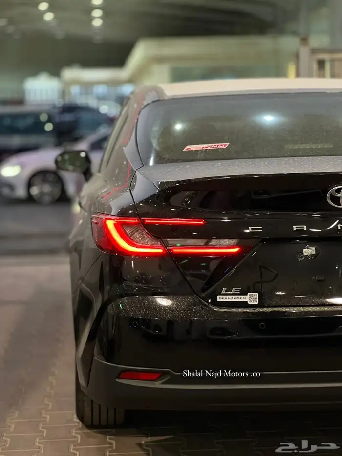 تويوتا كامري LE اسود 2025 فقط ب 1866 عرض حصري لقطاع الحكومي 3