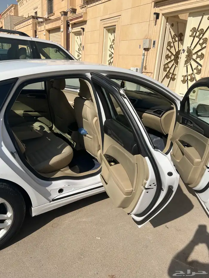 فورد فيوجن 2015 8