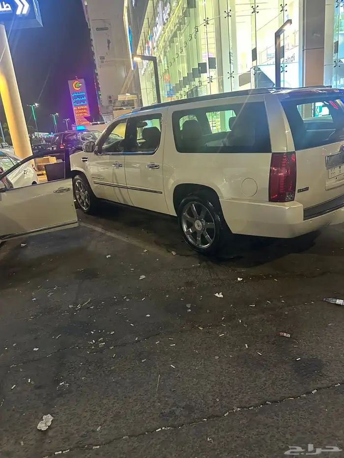 سيارة كبيرة توصيل من الرياض الى الطايف او مكة جدة 0