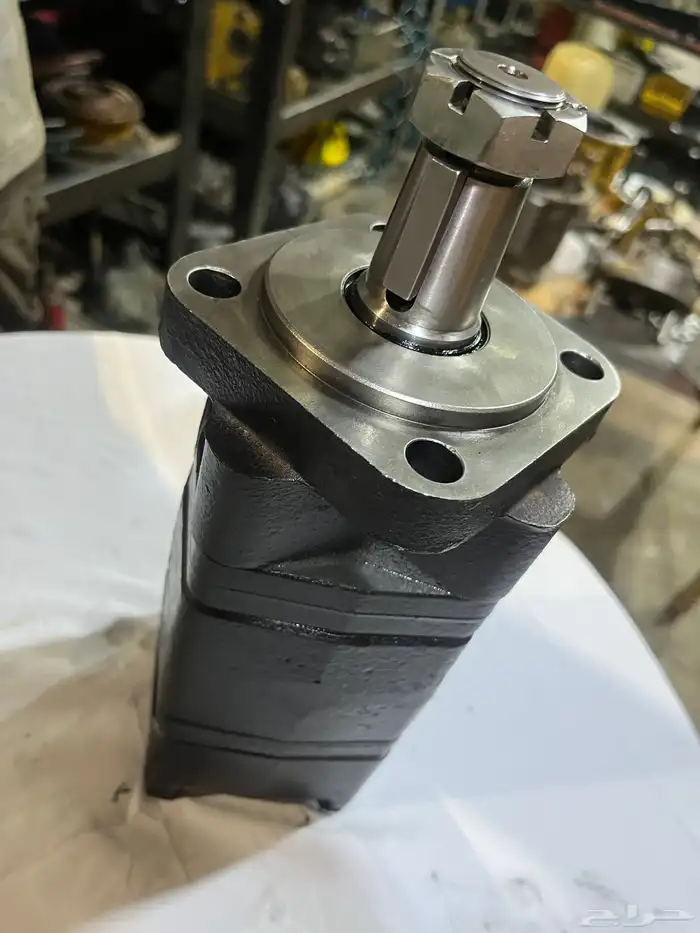 طرمبة هيدروليك مكتسة كتربلر 4