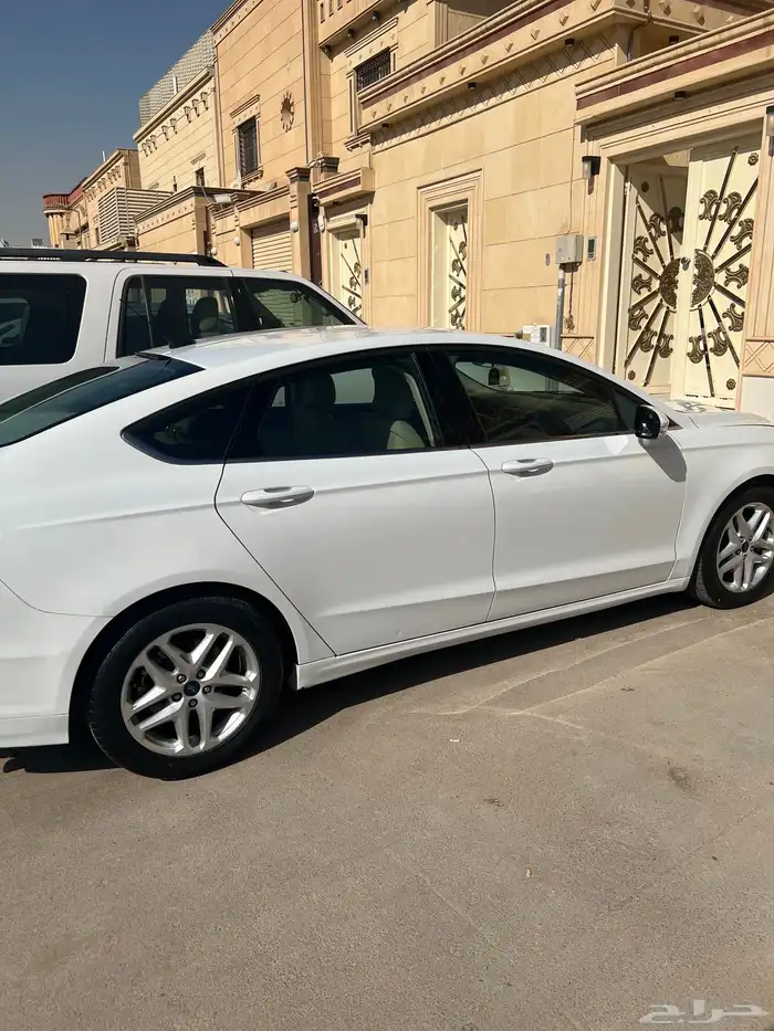 فورد فيوجن 2015 17