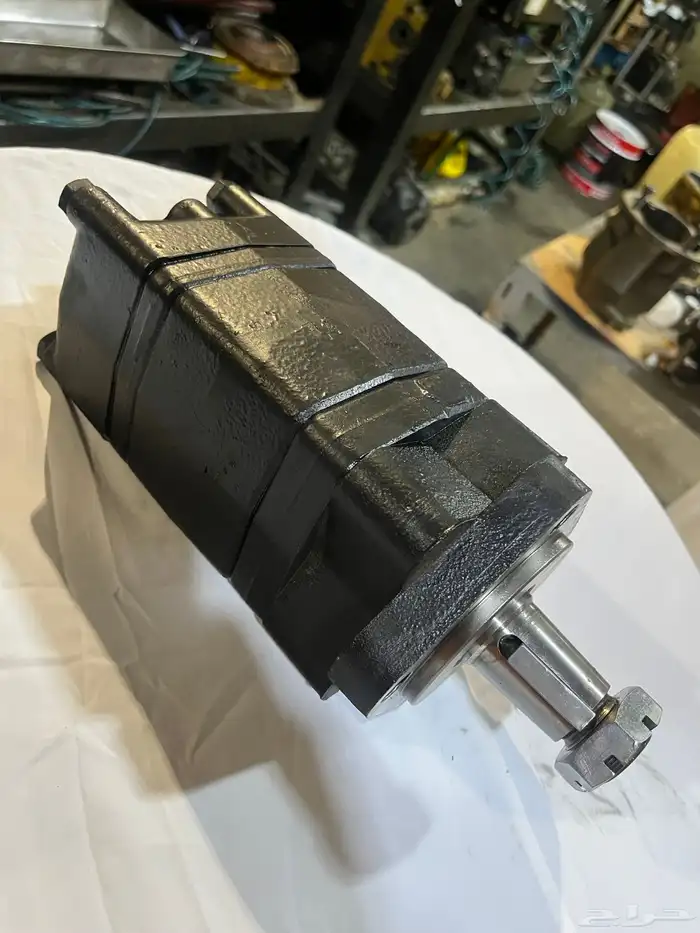 طرمبة هيدروليك مكتسة كتربلر 2