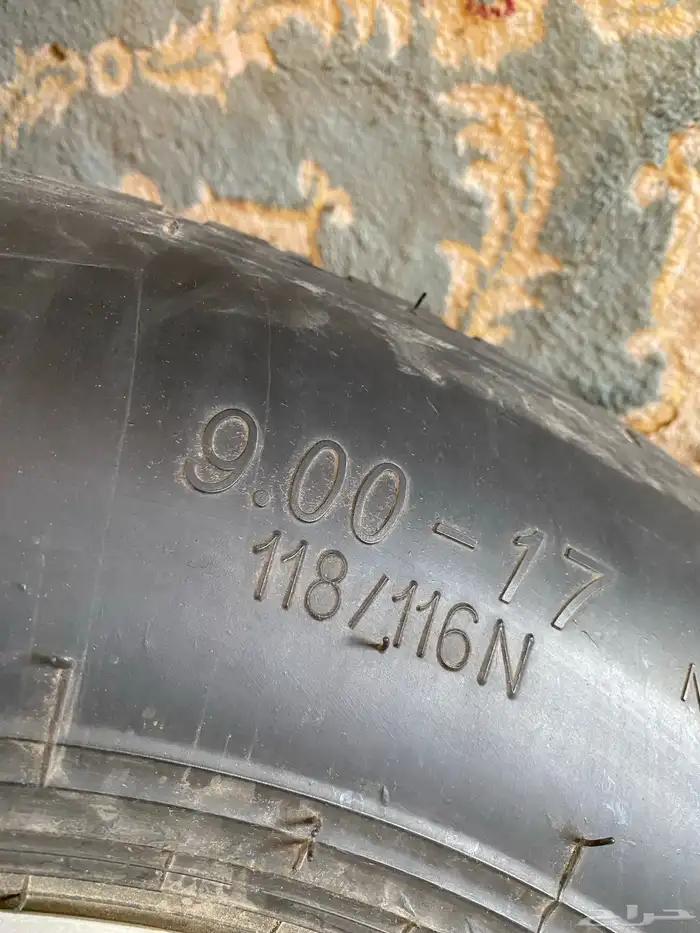 للبيع كفرات مالون مع جنوط trd 2