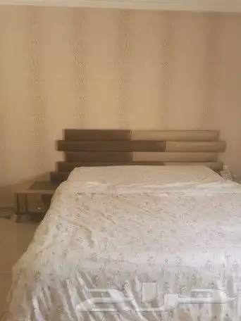 سرير مزوج مع 2 كمدينة للبيع 0