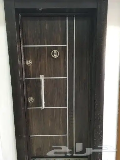 عدد 35 باب نظيفه جدا 10 ابواب جديده. و25 باب مستعمله ونظيفه 8