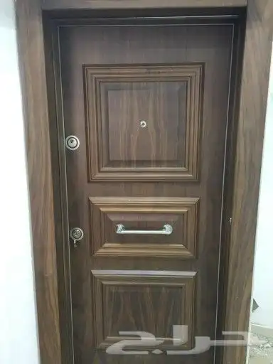عدد 35 باب نظيفه جدا 10 ابواب جديده. و25 باب مستعمله ونظيفه 4