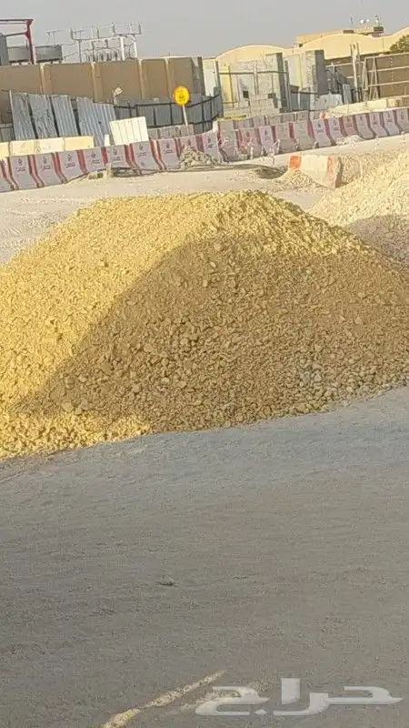 موجود دفان كسارة ودفان احمر ورمل احمر نفوذ تريلات للترحيل في 3