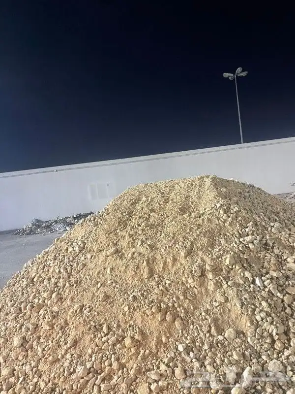 موجود دفان كسارة ودفان احمر ورمل احمر نفوذ تريلات للترحيل في 0