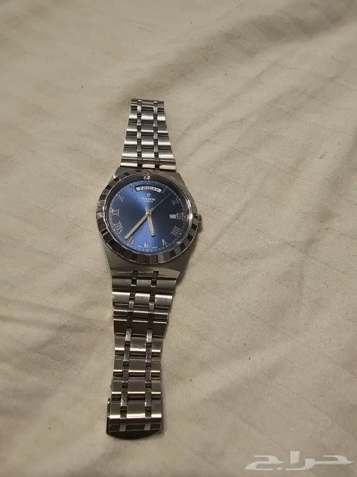 ساعة تودور 8