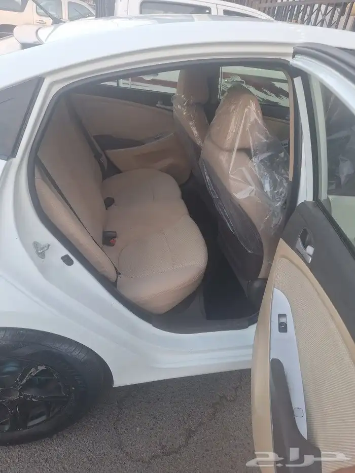 اكسنت مديل 2014 مفحوص مجدد العداد تقربيت328قابل لزيده ا 6