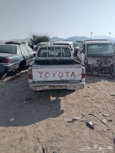 تويوتا هايلوكس 1