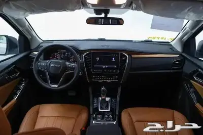 ايسوزو ام يو اكس 4X4 3.0 فل 2024 كاش او تقسيط 3