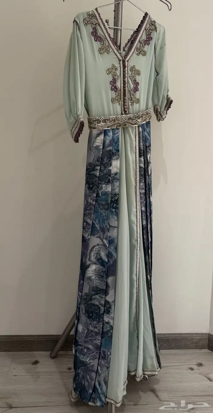 فستان   قفطان مغربي  من براند سلمى بن عمر 0