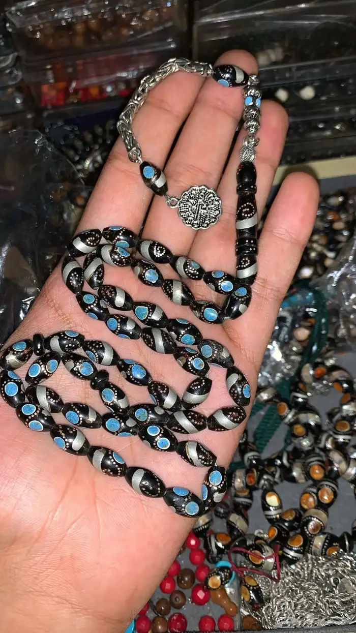 يسر مطعم مخزن 0