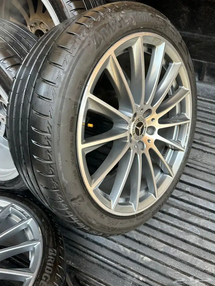 جنوط مرسيدس اليخت مقاس 20 مع الكفرات الوكاله شدبلد 1