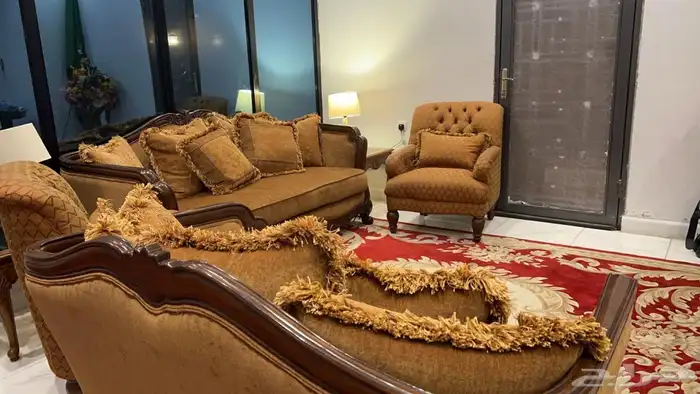 كنب نظيف جدا 3