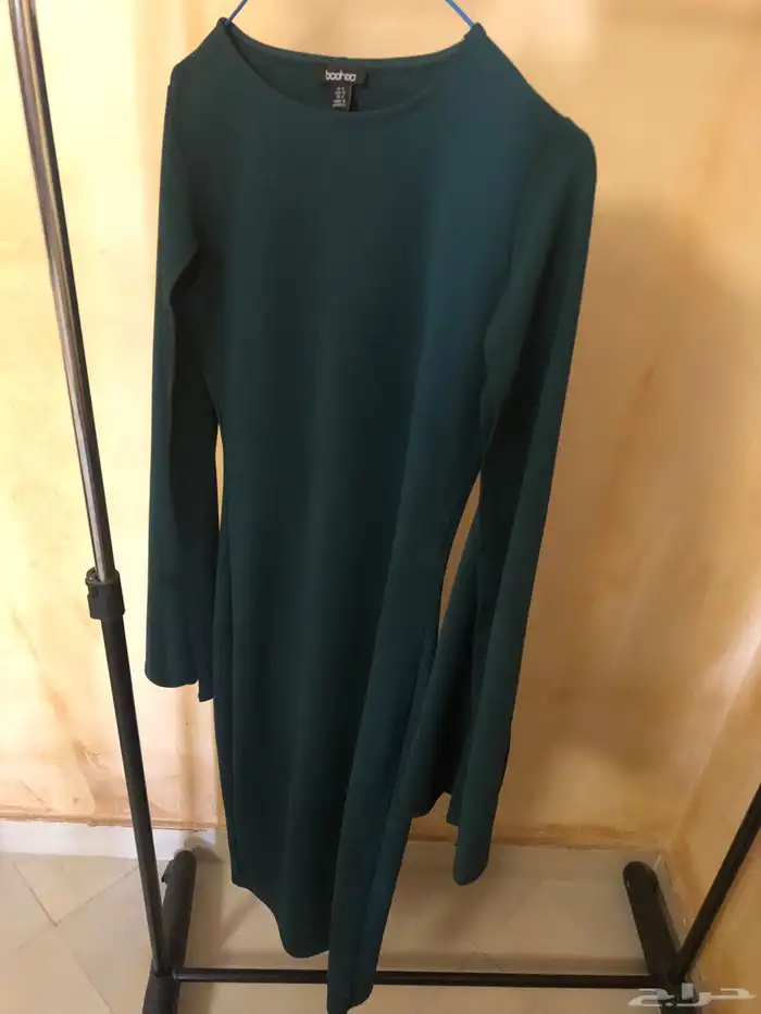 فستان اخضر جورسيه مستخدم استخدام بسيط 0