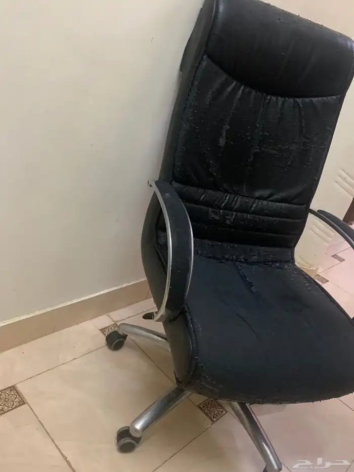 كرسي مستخدم 1