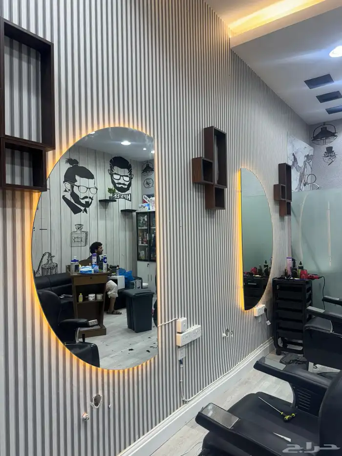 جميع اعمال الزجاج والمرايا وسكوريت. 6