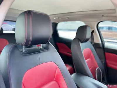 جاكوار F Pace موديل 2018 10
