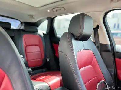 جاكوار F Pace موديل 2018 9