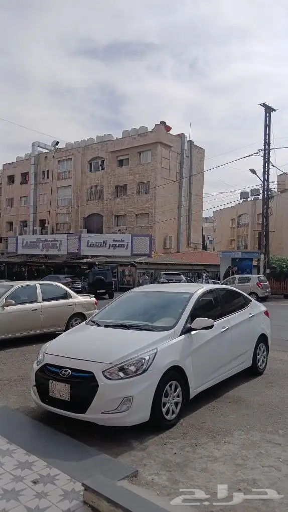 مشاوير داخل القريات وخارجها والاردن وتوصيل طلبات جاهز 0
