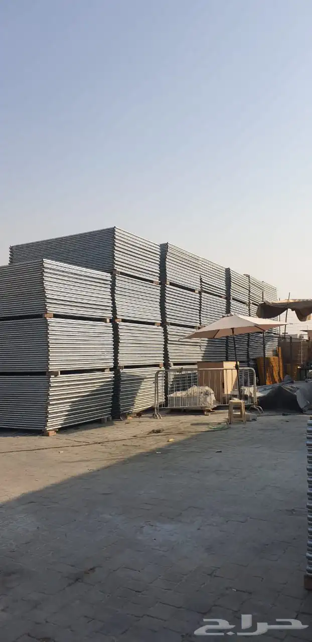 Heras Fencing   Temporary Barriers - For Events 2