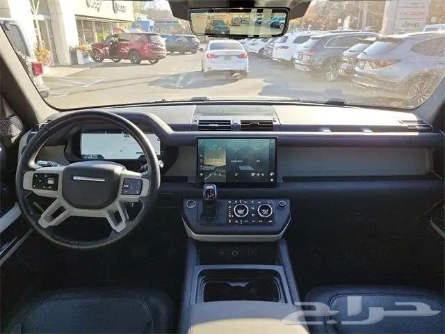 2022 Land Rover Defender 110 X-Dynamic SE 9