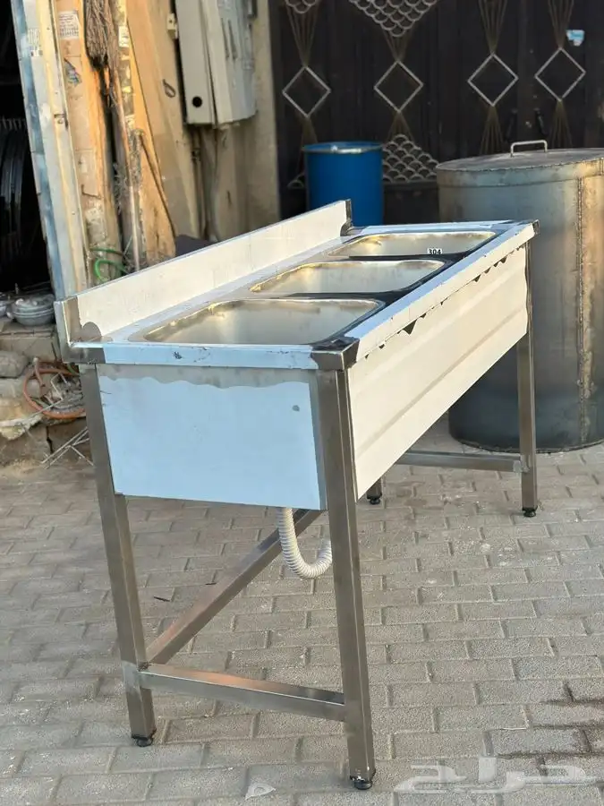 مركب غاز مع فرن تحمير افرن مندي معدات مطعم 21