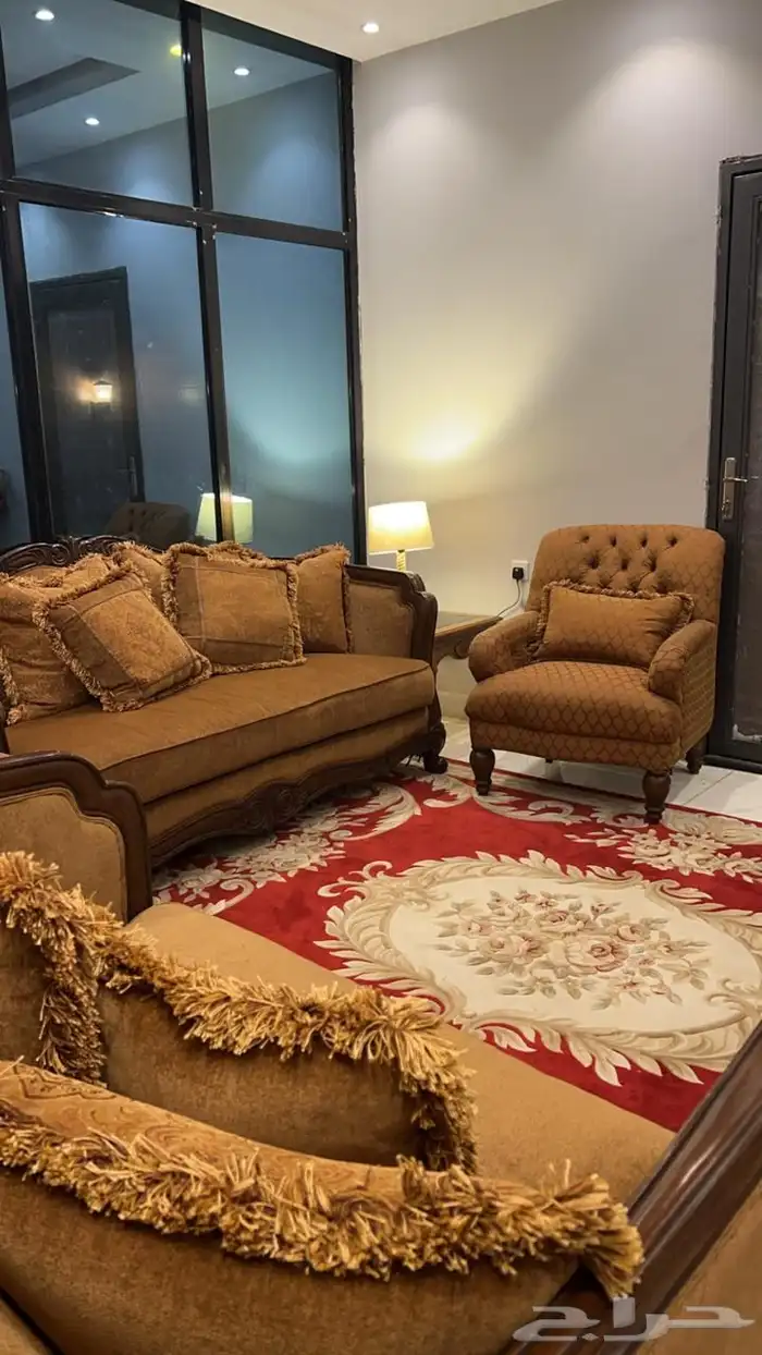 كنب نظيف جدا 1