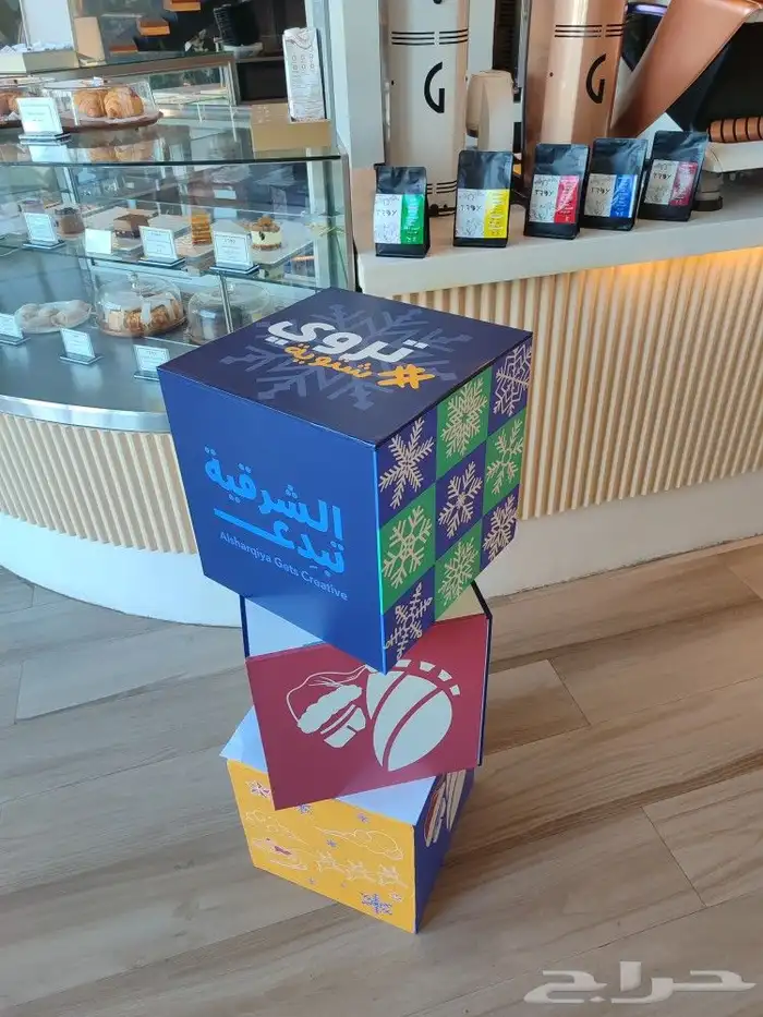 لدينا طباعه بكسات استيكرات 0