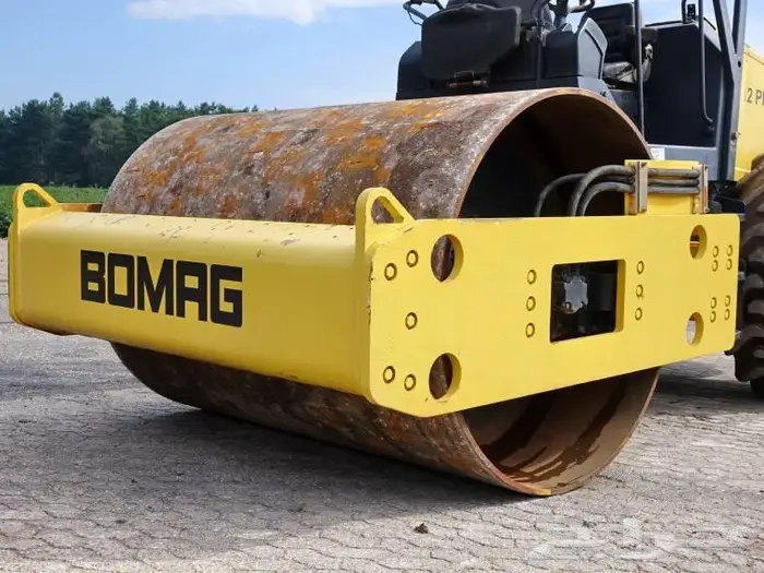 تطوير مخططات واجار معدات قريدر شيول قلاب 1