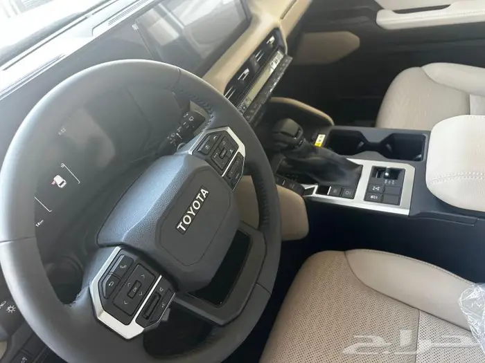 تويوتا برادو TXL3 رمادي 2025 21