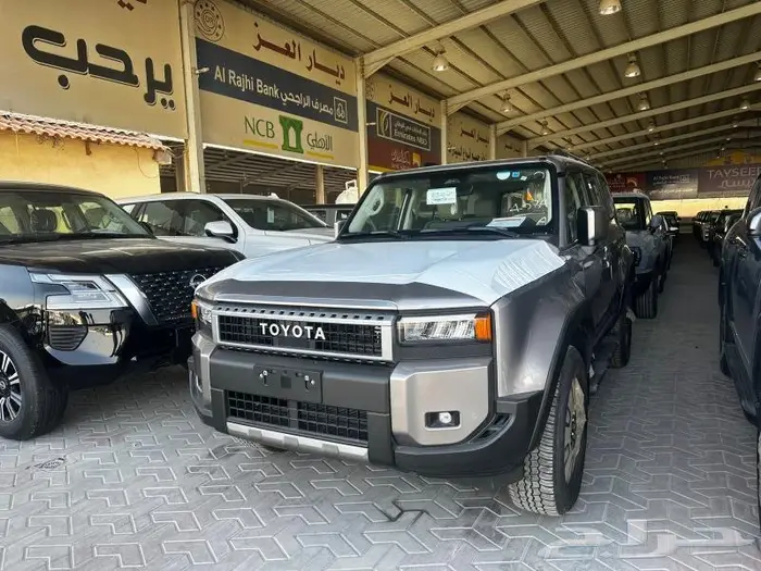تويوتا برادو TXL3 رمادي 2025 23