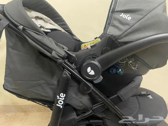 عربة اطفال مشاية بكامل اكسسواراتها 8