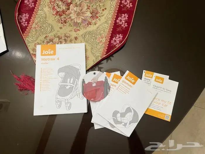 عربة اطفال مشاية بكامل اكسسواراتها 12