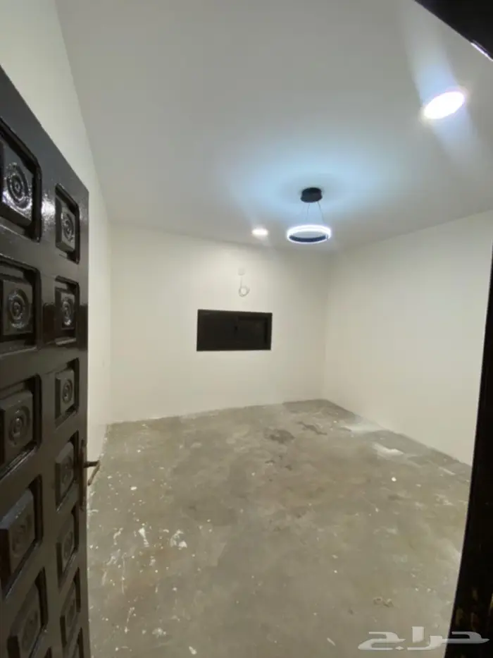 شقة للايجار حي شكر تم التاجير 4