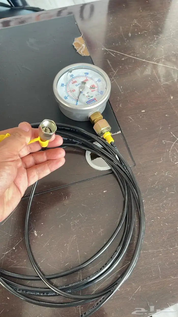 ساعات قياس ضغط زيت هيدروليك hydraulic pressure gages 2