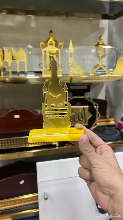 تصميم طباعة حروف بارزة كلادينج بنرات دعاية و اعلان تصنيع 1