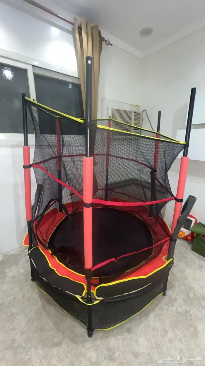 نطيطه اطفال ورفوف خشب نظيفه للبيع 5